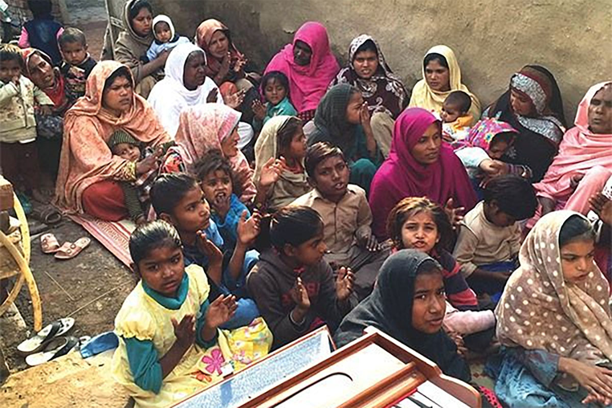 christmas gifts in pakistan